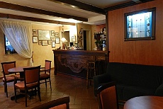 dettaglio sala relax e colazione